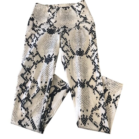 Savvi Fit Khali Leggings Python Print ActiveWear Training Yoga Pants- M- NWT - Picture 5 of 9